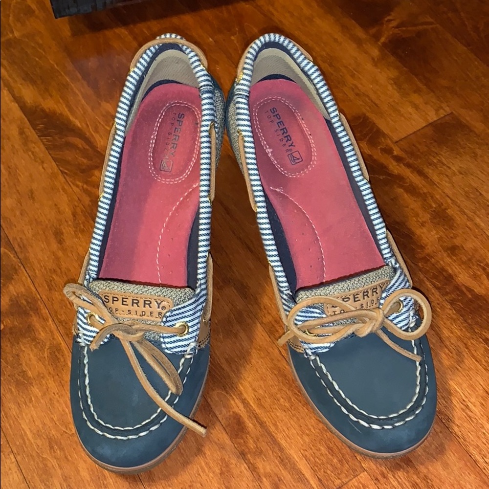 COPY - Sperry Top-Sider Navy/white striped wedge